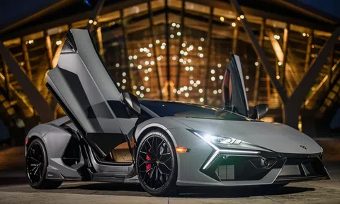 Lamborghini Revuelto lần đầu lộ diện tại Việt Nam, có thể ra mắt ngay trong tháng này