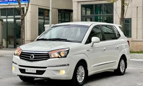 SsangYong Turismo: MPV 9 chỗ hiếm hoi tại Việt Nam, giá bán chưa đến 1 tỷ đồng