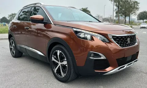 Peugeot 3008 lăn bánh 7 vạn km rớt giá ngang một chiếc Hyundai Creta