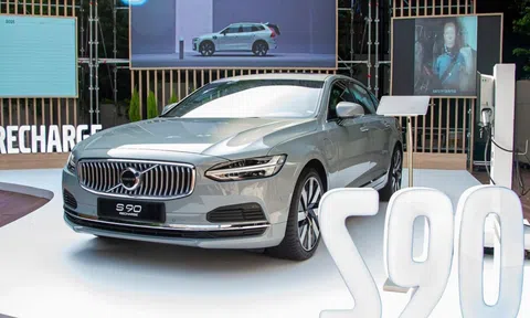 Volvo S90 Recharge ra mắt tại Việt Nam, tiêu thụ xăng ít hơn xe máy