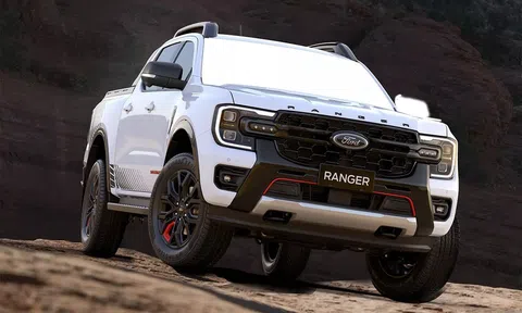 Ford Ranger Stormtrak ra mắt Việt Nam: Trang bị độc nhất phân khúc, giá bán vẫn còn là ẩn số