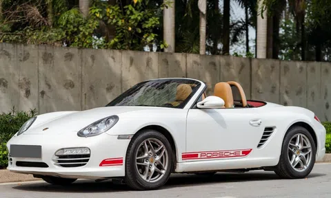 Xe mui trần Porsche 718 Boxster lăn bánh hơn 1 thập kỷ giúp chủ mới ‘bỏ túi’ gần 3 tỷ đồng