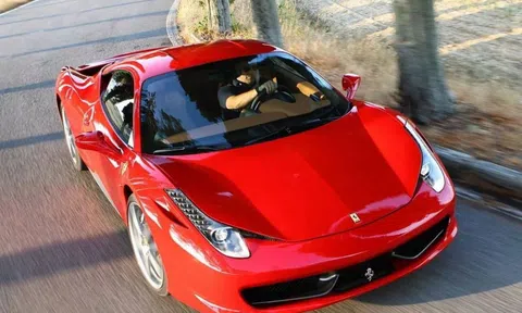 Chủ xe Ferrari kiện hãng vì một vấn đề có thể ‘đe dọa tới tính mạng’