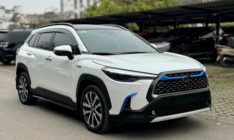 Toyota Corolla Cross Hybrid 'lướt' rớt giá ngỡ ngàng sau 2 năm lăn bánh
