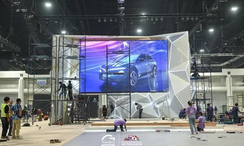 Lộ hình ảnh 'tiền hoàn thiện' của gian hàng VinFast tại triển lãm ô tô ở Thái Lan