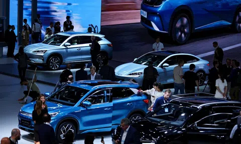 Báo Mỹ chỉ ra cách giúp các hãng xe ‘sinh tồn’ trong kỷ nguyên ô tô điện