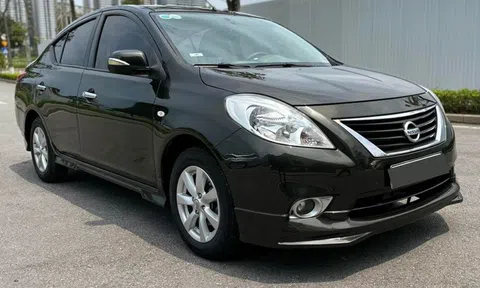 Hàng hiếm Nissan Sunny lăn bánh 7 năm mất 50% giá trị ban đầu