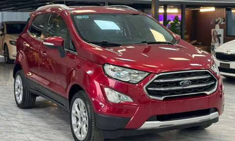 Ford EcoSport lăn bánh 6 năm rao bán với giá ngỡ ngàng
