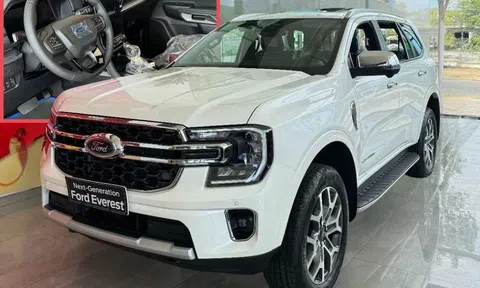Ford Everest 2024 lộ diện tại đại lý Việt Nam, có thể bị lược bớt trang bị?