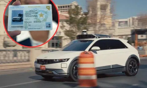 ĐỘC LẠ: Hyundai Ioniq 5 tự vượt qua bài sát hạch lái xe ‘từ A đến Z’ mà không cần ai điều khiển