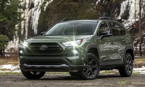 TOP 10 ô tô giữ giá nhất sau năm đầu tiên sử dụng: Xe hybrid chiếm phân nửa