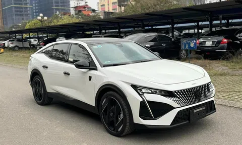 'Sư tử Pháp' Peugeot 408 lăn bánh vỏn vẹn hơn 1.000 km đã bán lại với mức giá khó tin