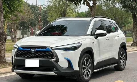 Sau 3 năm lăn bánh, chủ nhân bán lại Toyota Corolla Cross Hybrid với mức giá rẻ không ngờ