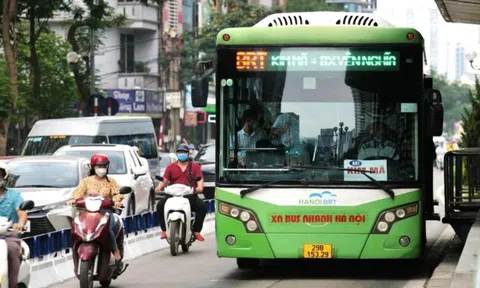 Cộng đồng mạng nói gì khi Hà Nội ‘hi sinh’ tuyến xe buýt nhanh BRT trị giá nghìn tỷ?