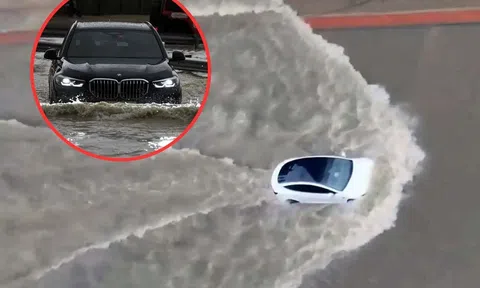 Dubai bất ngờ chìm trong biển nước do mưa lớn, siêu xe ‘bơi’ đầy đường