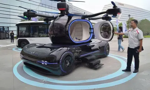 Ô tô bay Trung Quốc đã sẵn sàng ‘cất cánh’ nhờ học hỏi xe điện