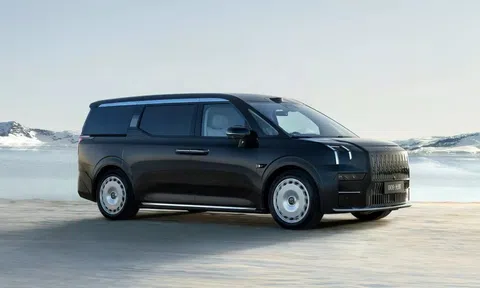 Vén màn 'minivan Rolls-Royce' của Trung Quốc: Tràn ngập công nghệ, tầm vận hành hơn 700 km