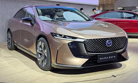 Mazda EZ-6 chính thức trình làng: Thiết kế bắt mắt, sedan điện sẽ thay thế Mazda6