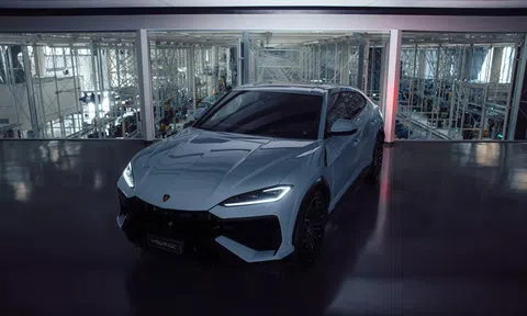 Siêu SUV lai điện Lamborghini Urus SE báo giá gần 14,8 tỷ tại Việt Nam, cạn xăng vẫn chạy được 55 km
