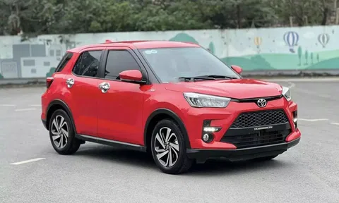 Hết "hot", Toyota Raize cũ rao bán rẻ ngang Hyundai Grand i10