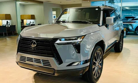 Lexus GX 2024 lộ diện tại Việt Nam: 'Lột xác' toàn diện, giá dự kiến gần 6 tỷ đồng