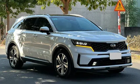 Kia Sorento cũ lăn bánh 4 năm được chào bán với giá ngỡ ngàng