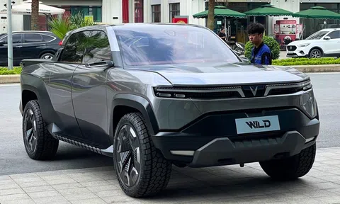 Bán tải VinFast VF Wild bất ngờ lộ diện và lăn bánh tại Hà Nội