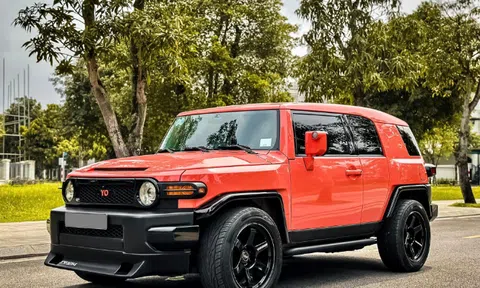 Hàng hiếm Toyota FJ Cruiser 2011 rao bán 1,65 tỷ đồng, riêng tiền 'độ' bằng 1/3 giá xe