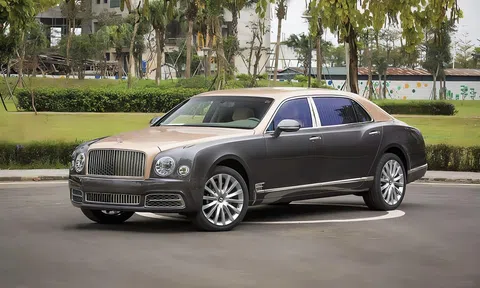 Siêu phẩm hàng hiếm Bentley Mulsanne EWB 2018 siêu lướt bất ngờ rao bán
