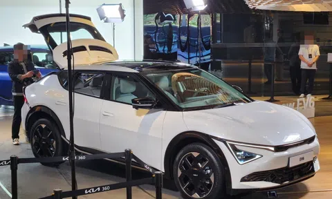 Đối thủ VinFast VF8 ra mắt bản nâng cấp: Thêm trang bị, giá giữ nguyên