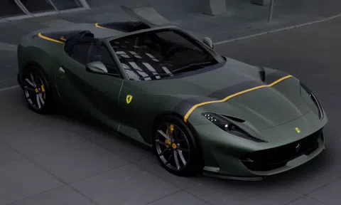 Sẽ có thêm siêu xe Ferrari 812 GTS với màu sơn "hàng thửa" về nước?