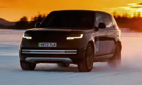 Range Rover hé lộ thông tin về SUV điện đầu tiên, hứa hẹn tầm hoạt động ấn tượng