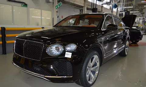 Vì sao Bentley Bentayga của Đoàn Di Băng có giá lên tới 26 tỷ đồng?