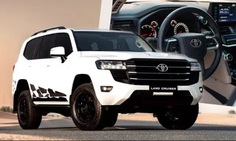 Ngắm nhìn Toyota Land Cruiser 300 'độc bản' lấy cảm hứng từ xe thể thao