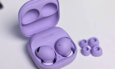 Samsung sẽ học tập thiết kế của tai nghe AirPods để đưa lên Galaxy Buds 3?