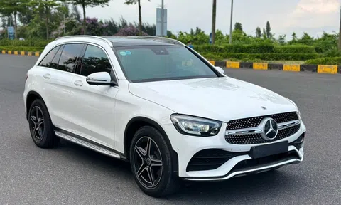Lăn bánh 3 năm, Mercedes-Benz GLC 300 4Matic 2020 bán lại với giá bao nhiêu?