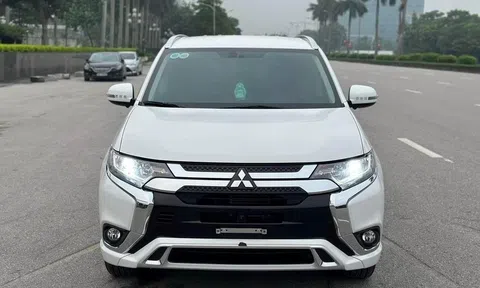 Mitsubishi Outlander 2022 lăn bánh 2 năm tại Việt Nam có giá bao nhiêu trên sàn xe cũ?