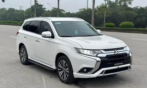 Sau 2 năm lăn bánh, Mitsubishi Outlander 2022 rao bán lại với giá khó tin