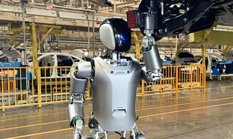 'Ông lớn' ô tô Trung Quốc sẽ sử dụng robot hình người tích hợp AI trong dây chuyền lắp ráp