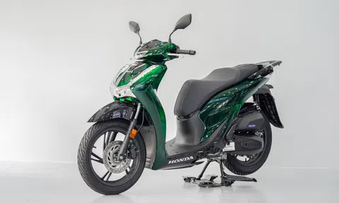 Honda SH 125i bản Vetro đặc biệt cập bến Việt Nam, giá không hề rẻ