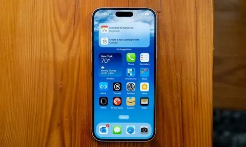 Apple sẽ dừng nhận bảo hành đối với iPhone và Apple Watch bị những vết nứt 'sợi tóc'