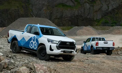 Toyota thử nghiệm nguyên mẫu bán tải Hilux chạy bằng nhiên liệu hydro