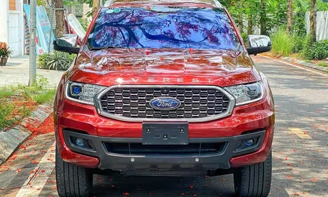 Ford Everest 2021 lăn bánh 3 năm tại Việt Nam lên sàn xe cũ với giá bao nhiêu?