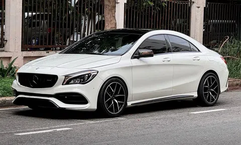 Ngỡ ngàng giá bán của Mercedes-Benz CLA 250 2015 sau gần 10 năm lăn bánh