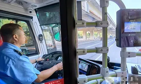 Đề xuất quy định mới cho ô tô chở học sinh: Phải có thiết bị cảnh báo, chống bỏ quên trẻ trên xe