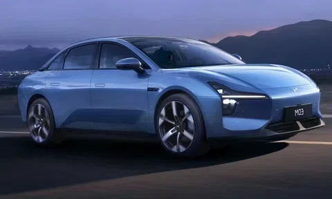 Thương hiệu con của Xpeng ra mắt mẫu xe điện "na ná" Tesla Model 3, giá bán chỉ bằng một nửa