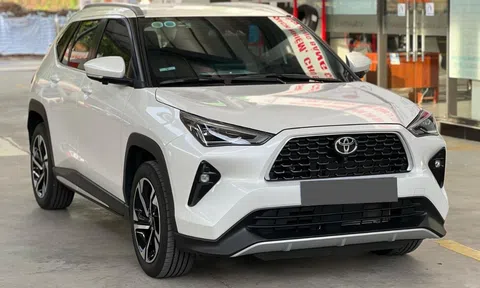 Lăn bánh chưa đầy 1 năm, Toyota Yaris Cross 2023 lên sàn xe cũ với giá sốc