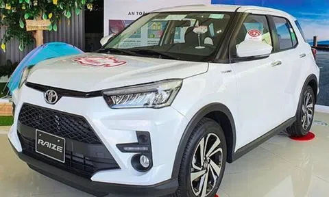 Toyota Raize bứt phá, soán ngôi vương doanh số của Kia Sonet