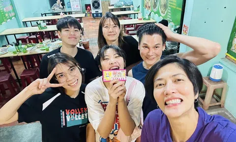 Lâm Oanh 'hoá hướng dẫn viên' đưa loạt ngoại binh Thái Lan khám phá Bình Phước