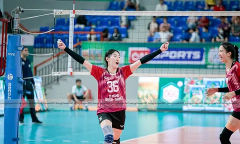 'Tiên tử' Cao Xiaoqing lên đường trở về Trung Quốc, chuẩn bị cho mùa giải mới